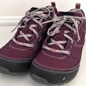 Ahnu Sugarpine Hiking shoe